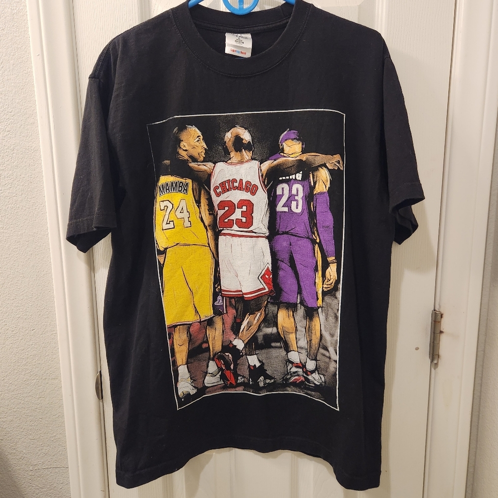 Shaka wear kobe/lebron/jordan legendary t-shirt size L
